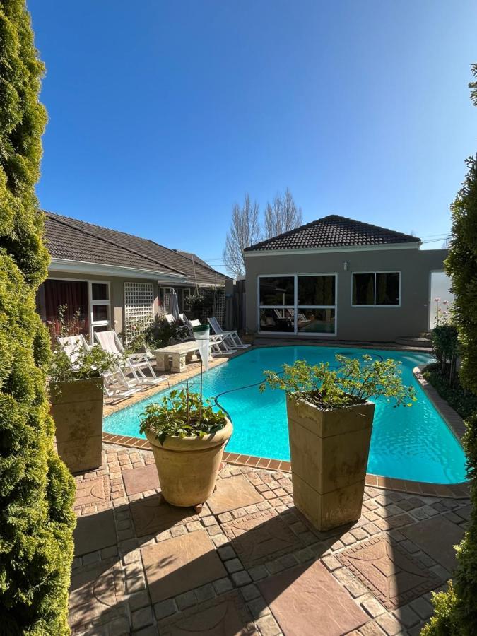 Somerset West Garden Apartments 1 Exterior foto